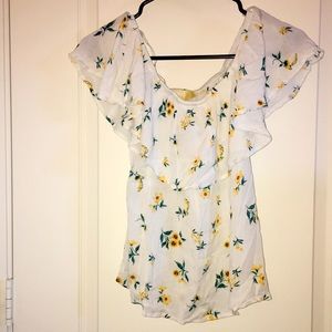 Ruffle top w sunflowers